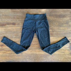 Alo yoga pants